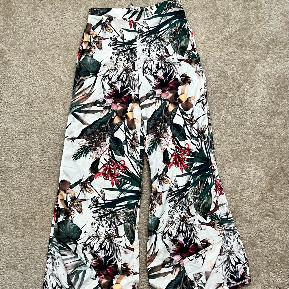 Wide leg vacation pants. Swim cover split hem pants.